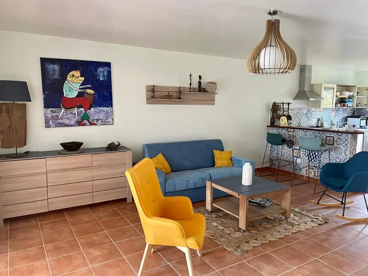 Appartement Cauris Lodge du Marisol vue mer accès direct plage Le Gosier
